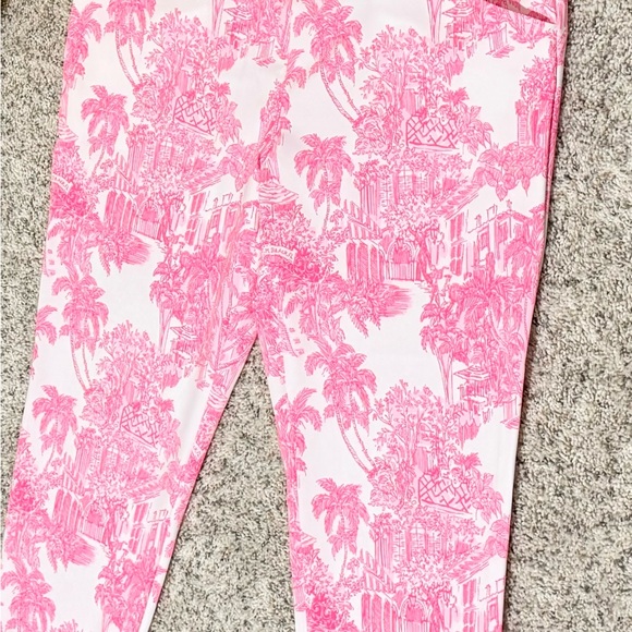 Lilly Pulitzer UPF 50+ Luxletic 25" Corso Crop Pant in the Resort White PB Ann - Picture 7 of 8